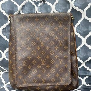 Authentic Louis Vuitton GM salsa body only.Will include a leather non LV strap
